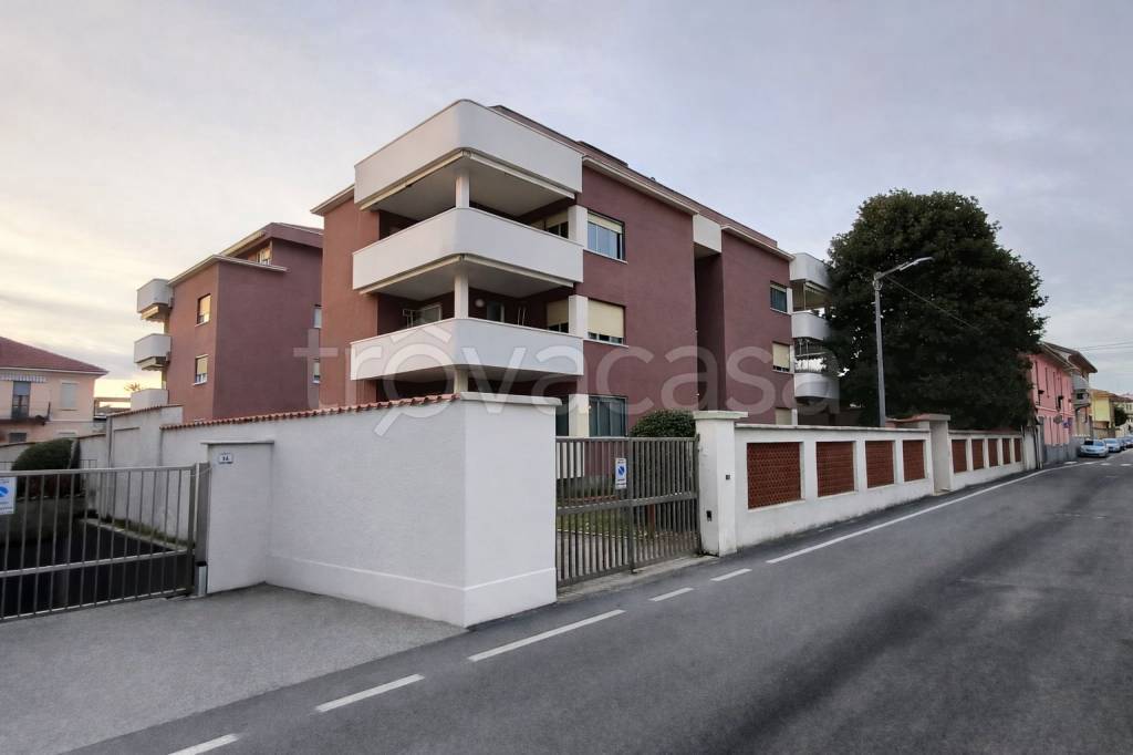appartamento in vendita a Galliate