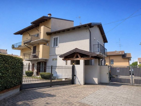 appartamento in vendita a Galliate