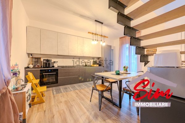 casa indipendente in vendita a Galliate