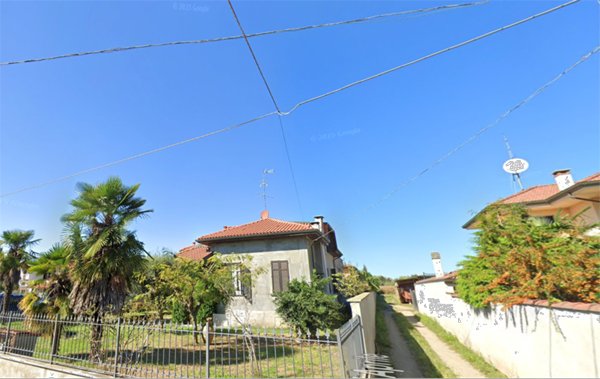 casa indipendente in vendita a Galliate