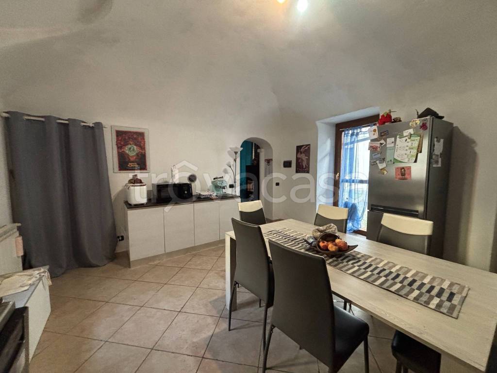 casa indipendente in vendita a Galliate