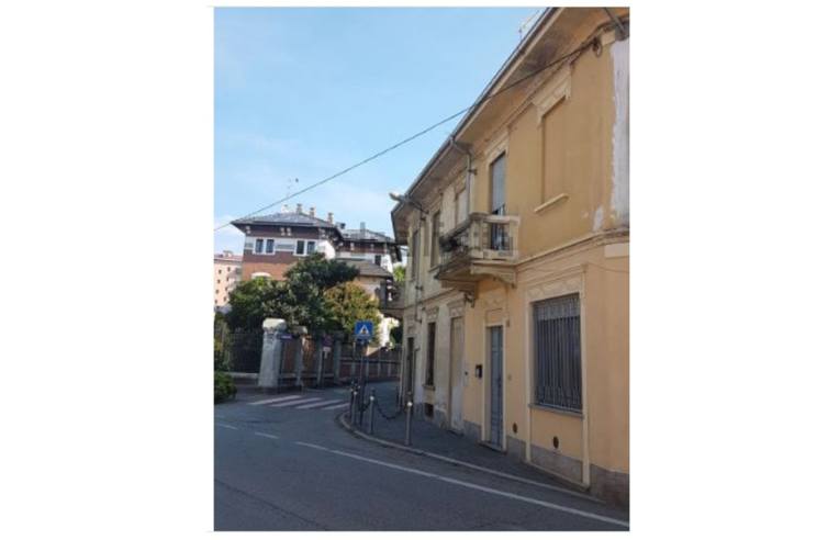 casa indipendente in vendita a Galliate