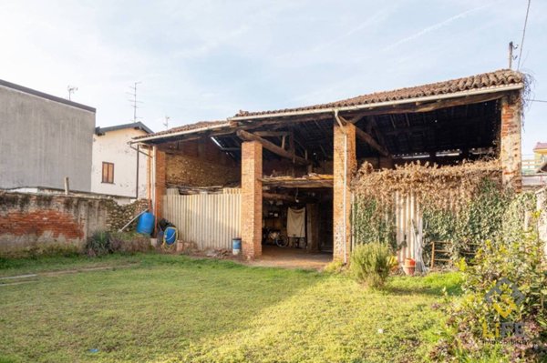 casa indipendente in vendita a Galliate