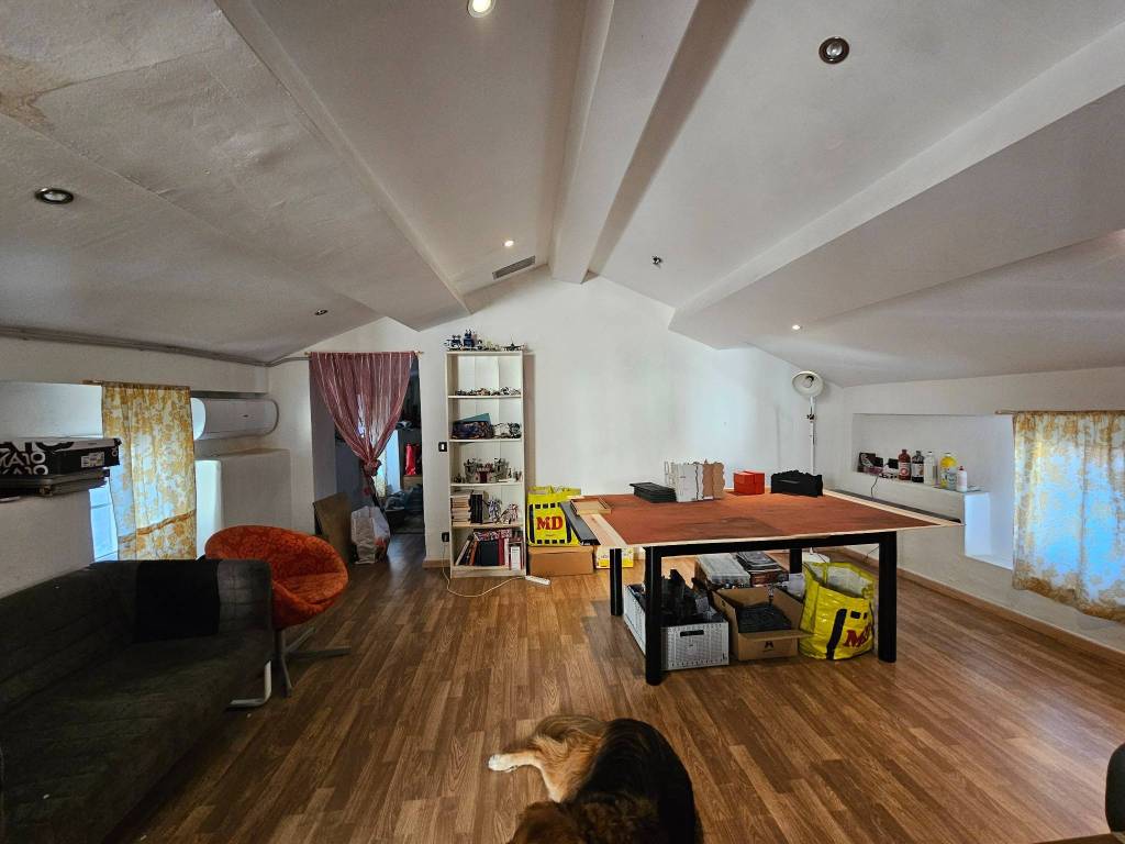 casa indipendente in vendita a Galliate