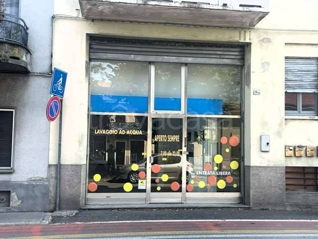 locale commerciale in vendita a Galliate