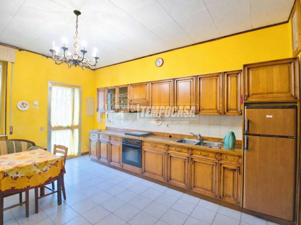 casa indipendente in vendita a Galliate