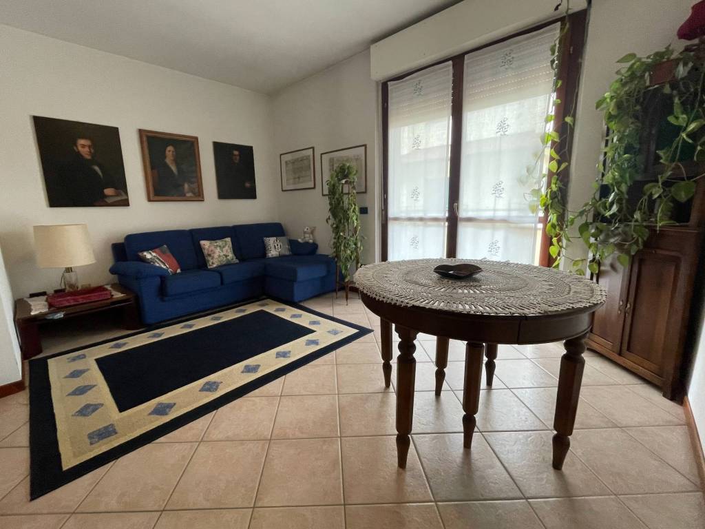 appartamento in vendita a Galliate