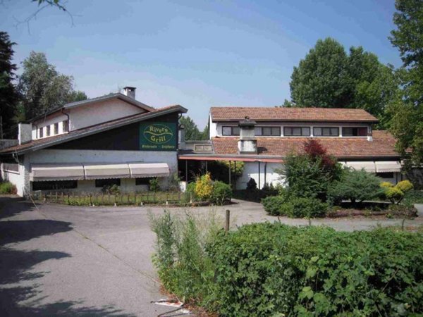 negozio in vendita a Galliate