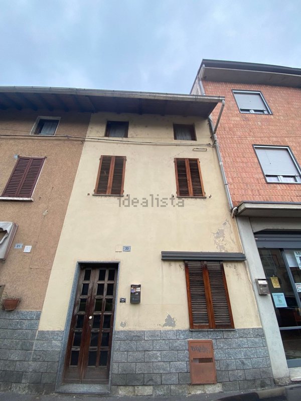 casa indipendente in vendita a Galliate
