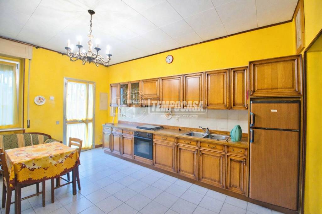 casa indipendente in vendita a Galliate