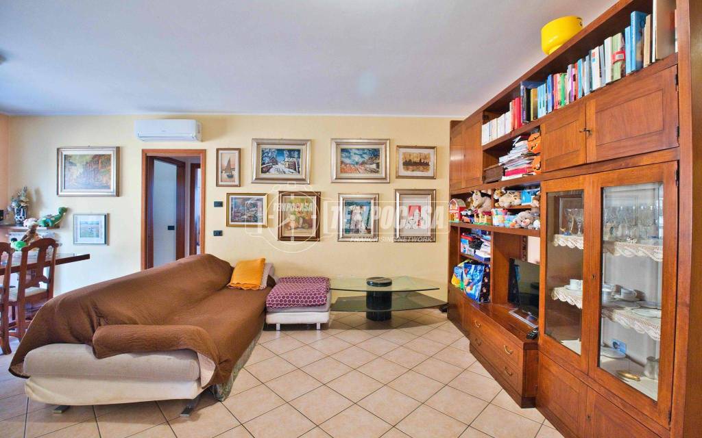 appartamento in vendita a Galliate