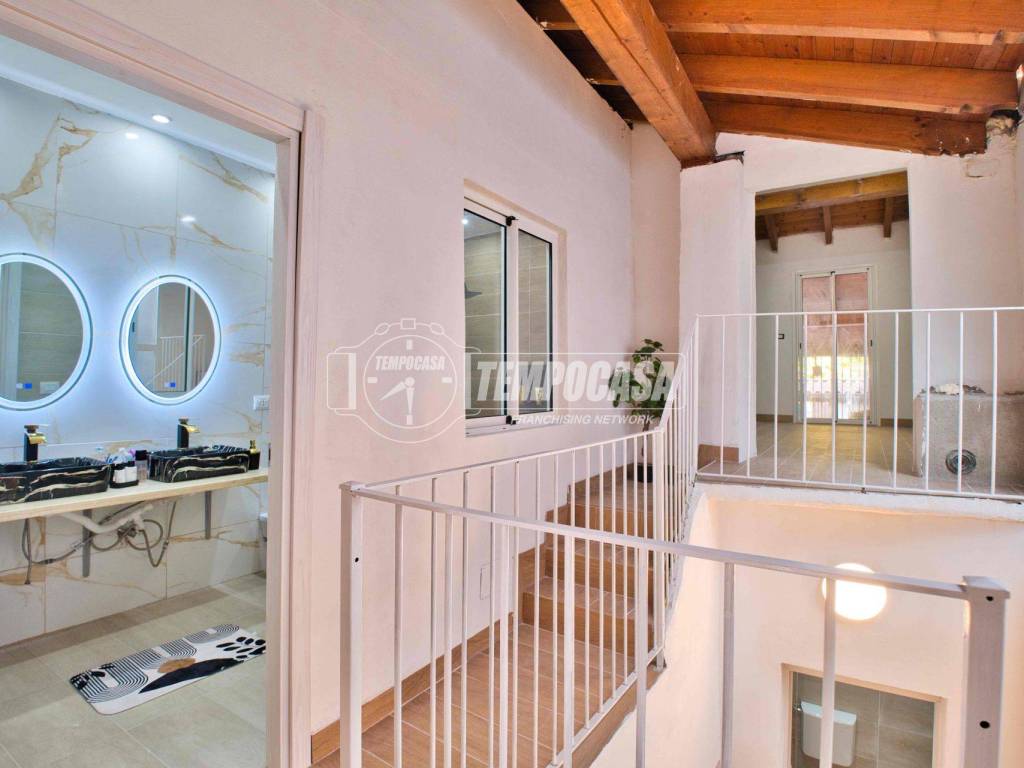 casa indipendente in vendita a Galliate