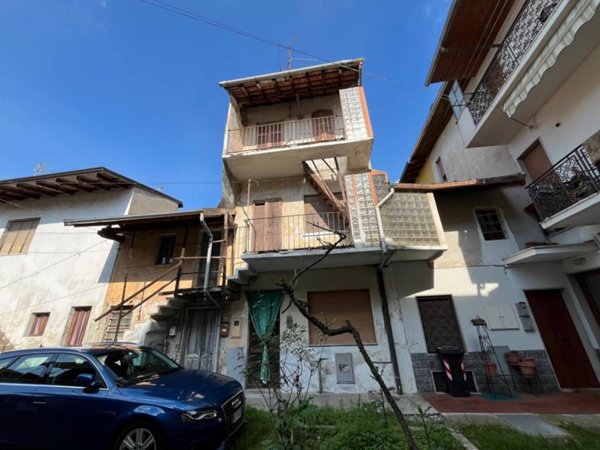 casa indipendente in vendita a Galliate