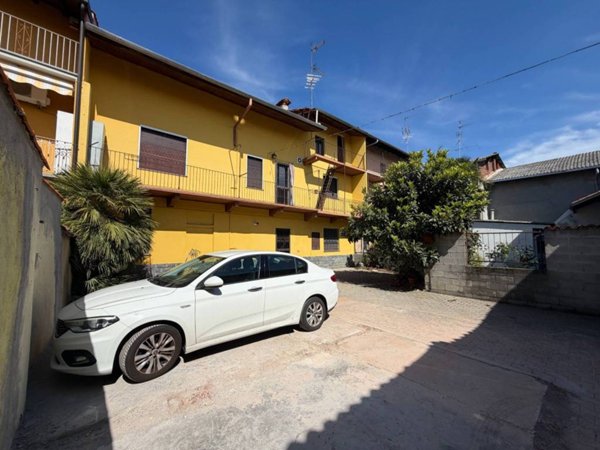 casa indipendente in vendita a Galliate