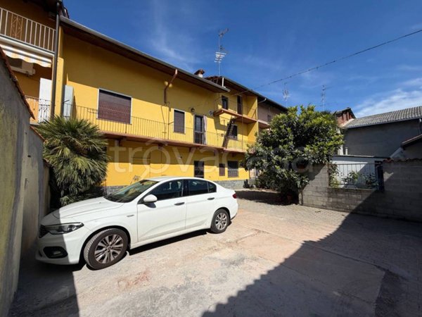 casa indipendente in vendita a Galliate