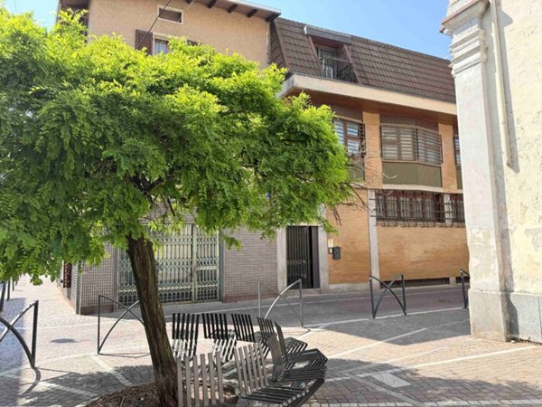 casa indipendente in vendita a Galliate