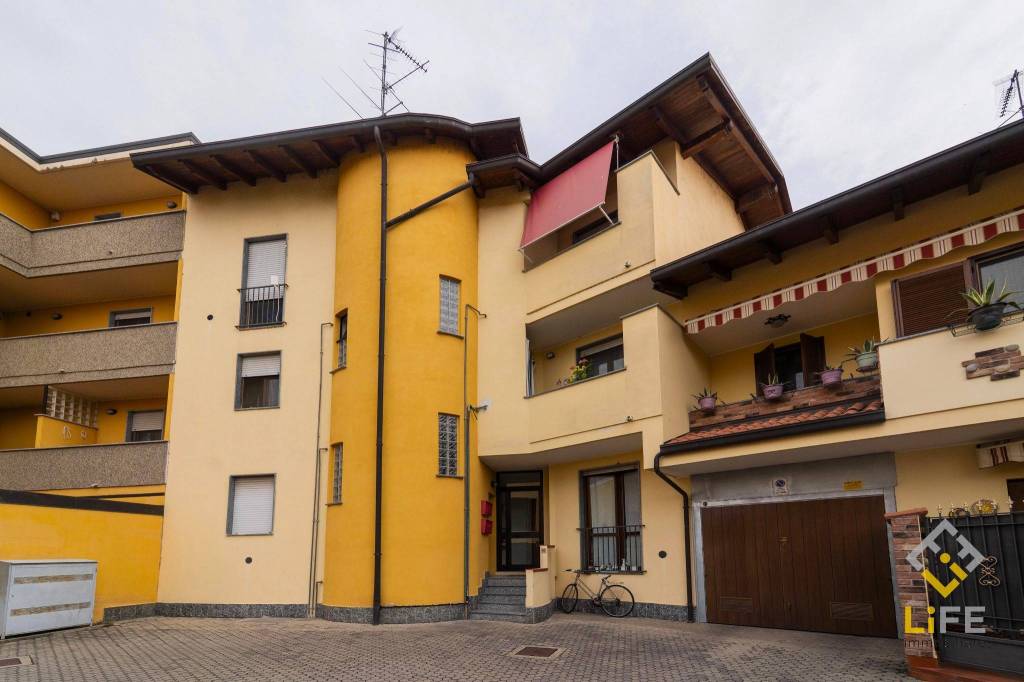 appartamento in vendita a Galliate
