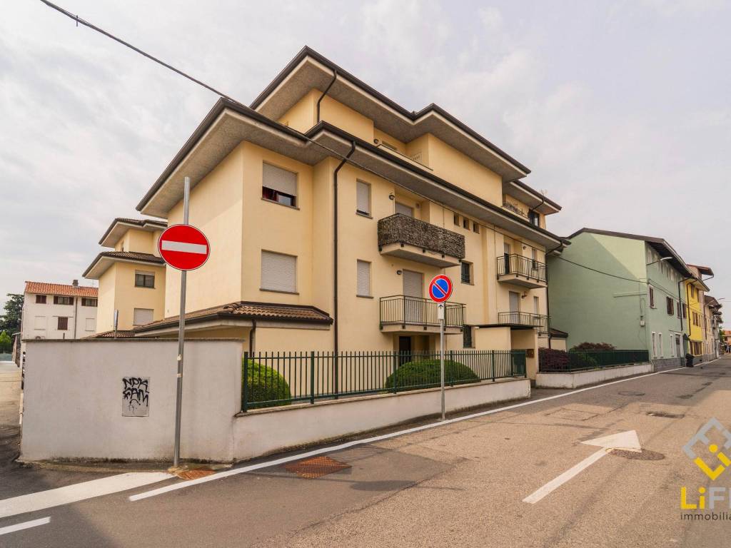 appartamento in vendita a Galliate