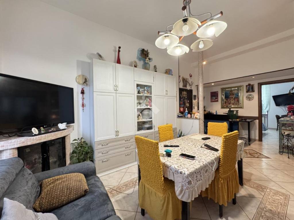 appartamento in vendita a Galliate