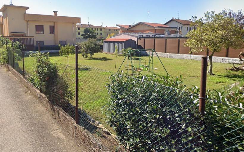 casa indipendente in vendita a Galliate