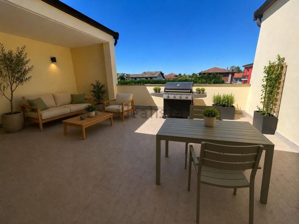 casa indipendente in vendita a Galliate