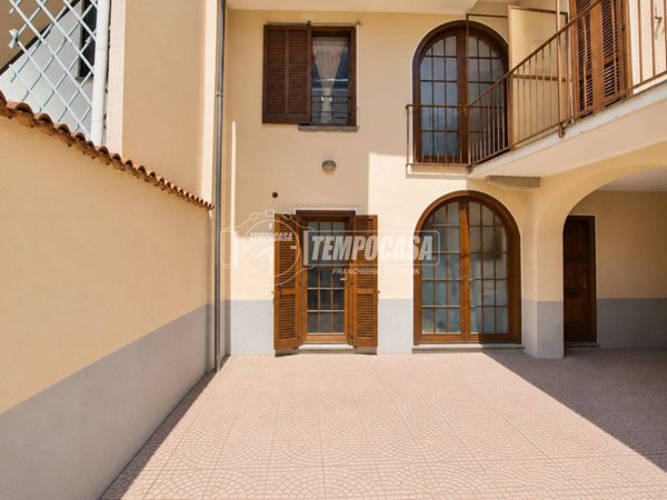casa indipendente in vendita a Galliate