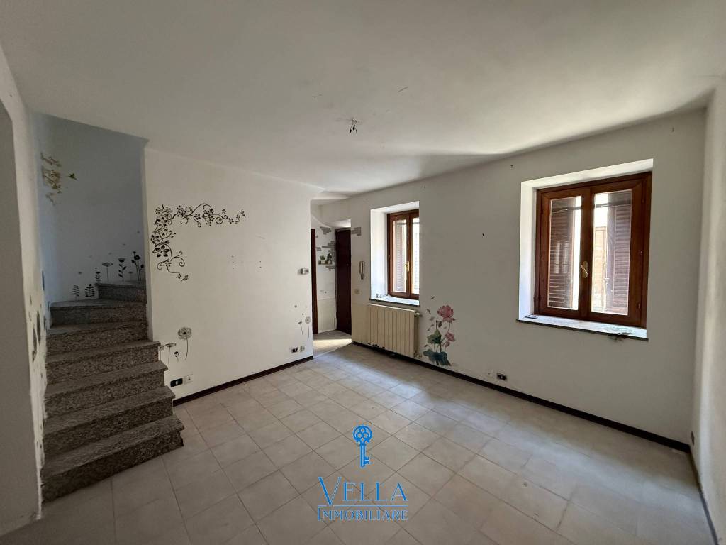 casa indipendente in vendita a Galliate