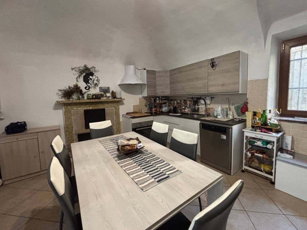 casa indipendente in vendita a Galliate