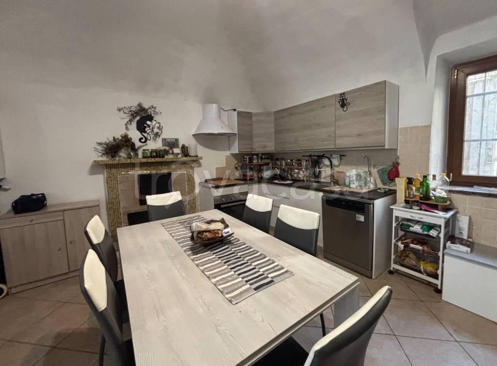 casa indipendente in vendita a Galliate