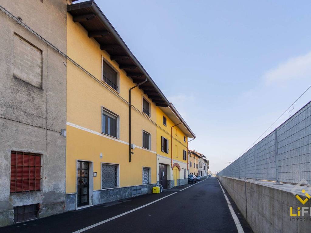 appartamento in vendita a Galliate