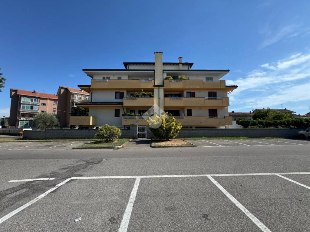 appartamento in vendita a Galliate