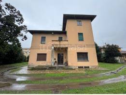 casa indipendente in vendita a Galliate