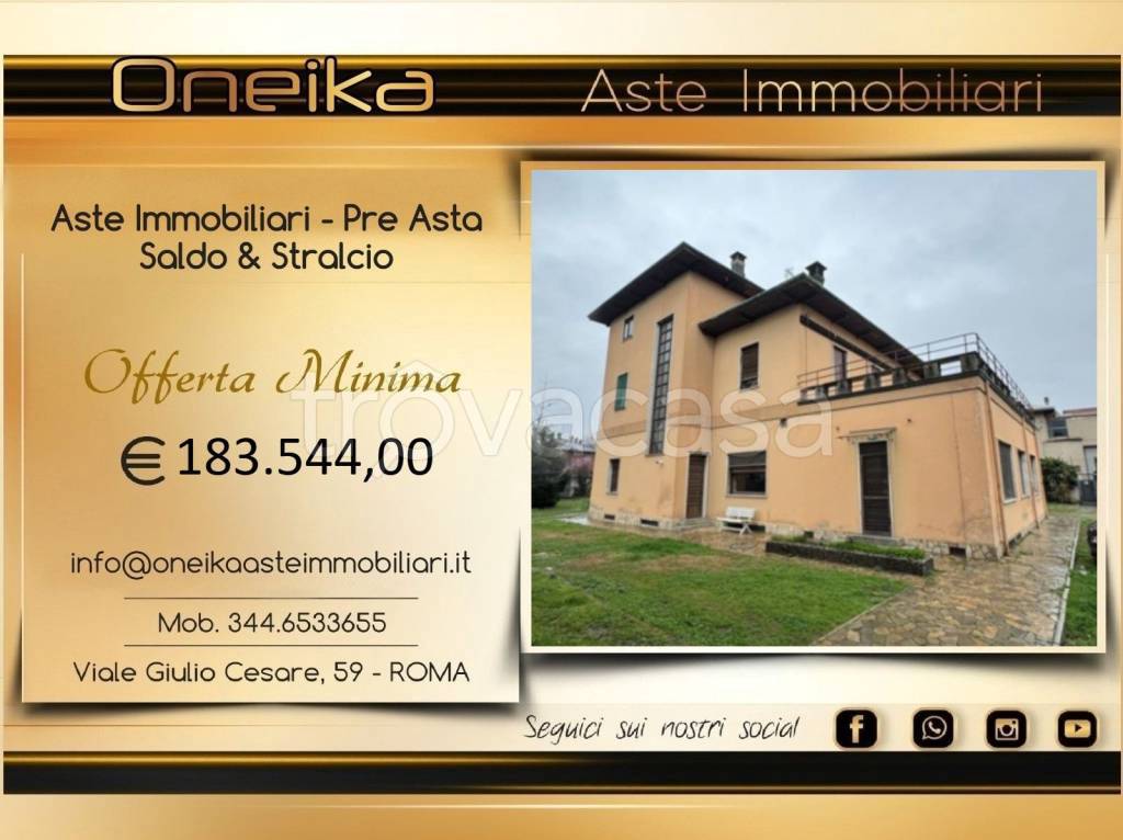 casa indipendente in vendita a Galliate