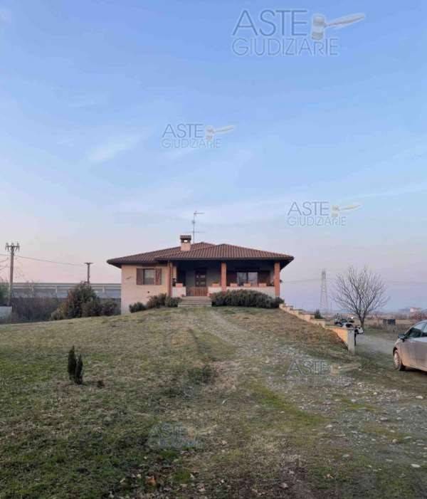casa indipendente in vendita a Galliate