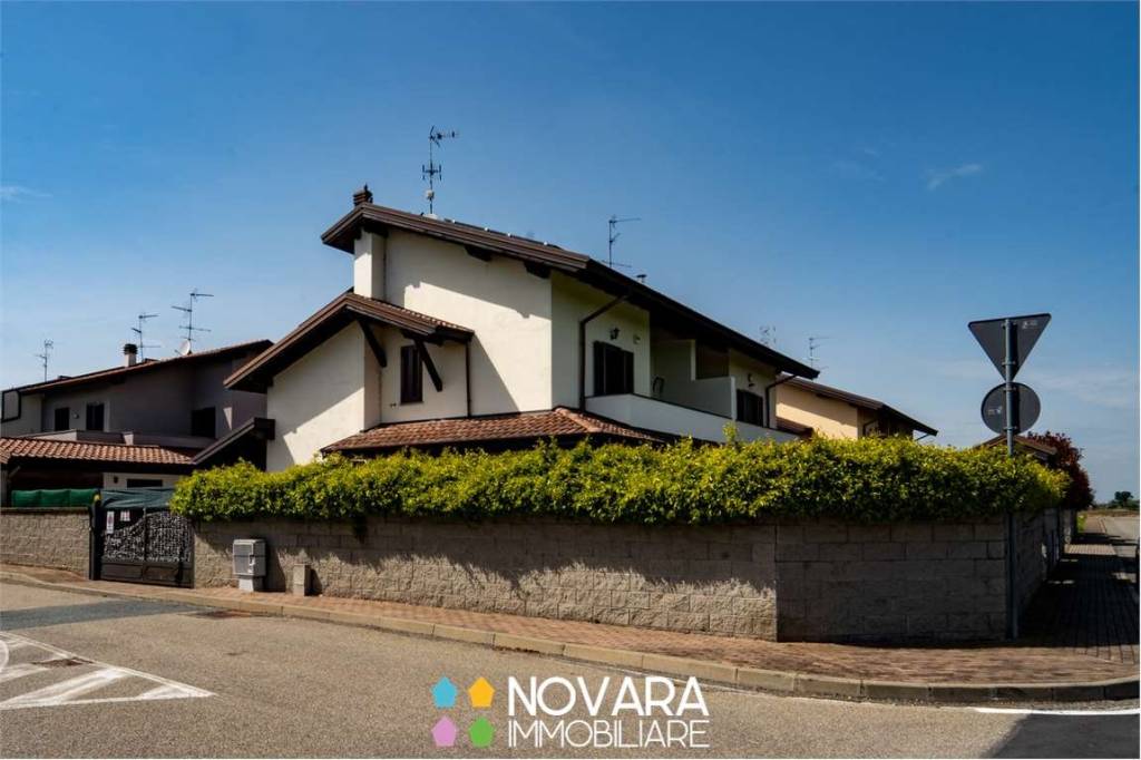 casa indipendente in vendita a Garbagna Novarese