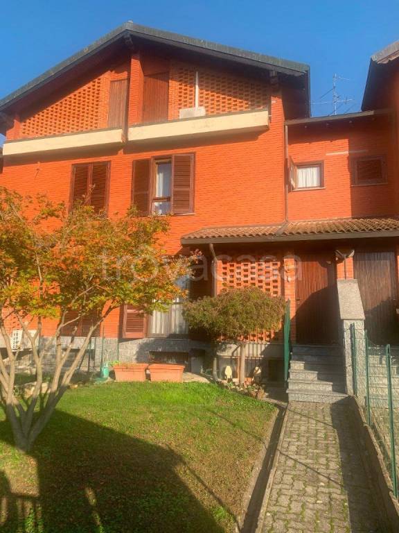 casa indipendente in vendita a Garbagna Novarese