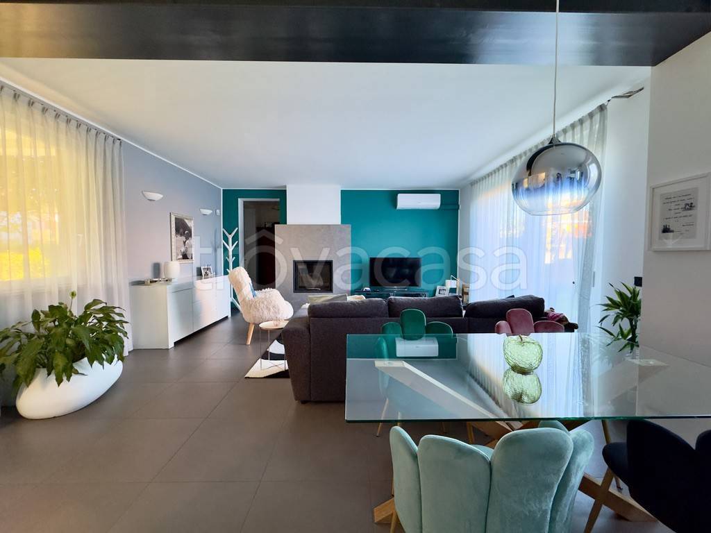 casa indipendente in vendita a Garbagna Novarese