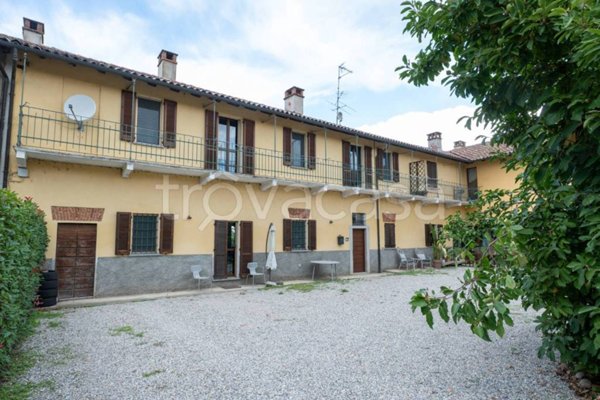 casa indipendente in vendita a Garbagna Novarese