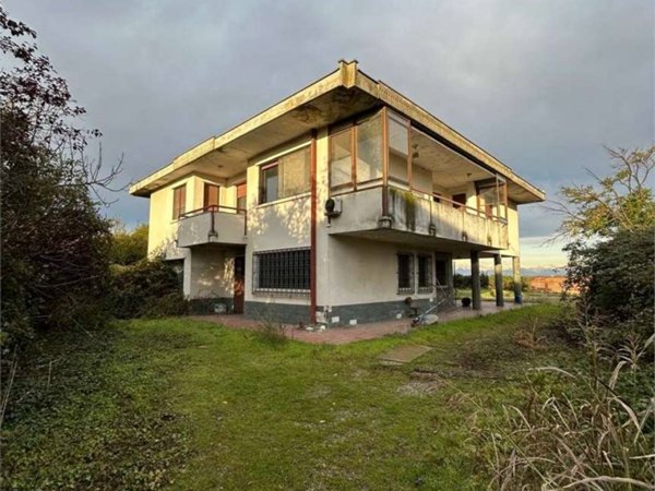 casa indipendente in vendita a Garbagna Novarese