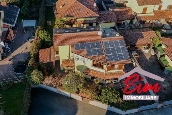 casa indipendente in vendita a Garbagna Novarese