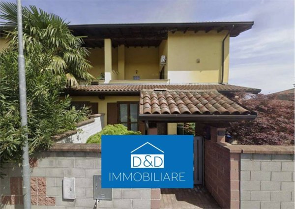 casa indipendente in vendita a Garbagna Novarese