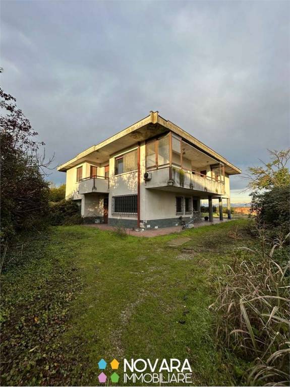 casa indipendente in vendita a Garbagna Novarese