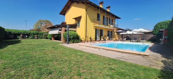 casa indipendente in vendita a Garbagna Novarese