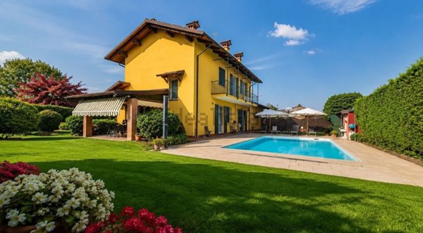 casa indipendente in vendita a Garbagna Novarese