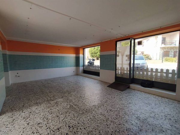 negozio in vendita a Gargallo