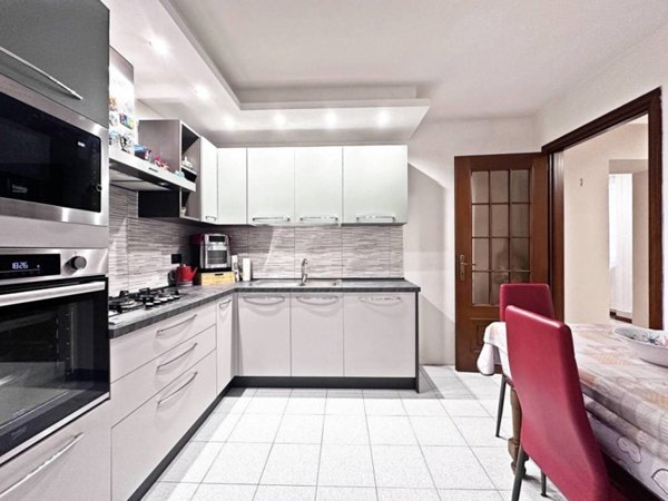 casa indipendente in vendita a Ghemme in zona Ferrera