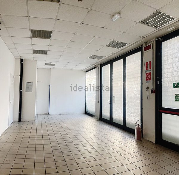 locale di sgombero in vendita a Ghemme