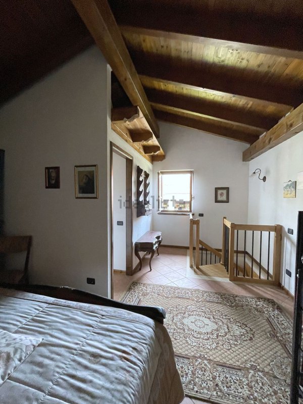 appartamento in vendita a Ghemme in zona Ferrera