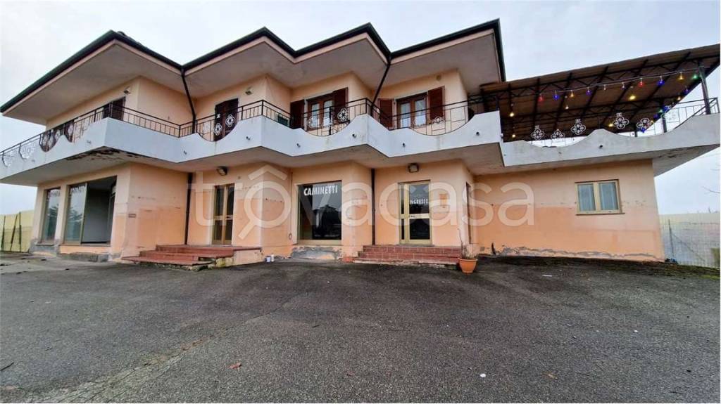 casa indipendente in vendita a Ghemme