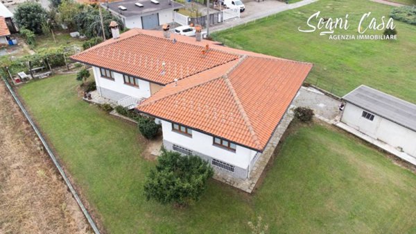 casa indipendente in vendita a Ghemme